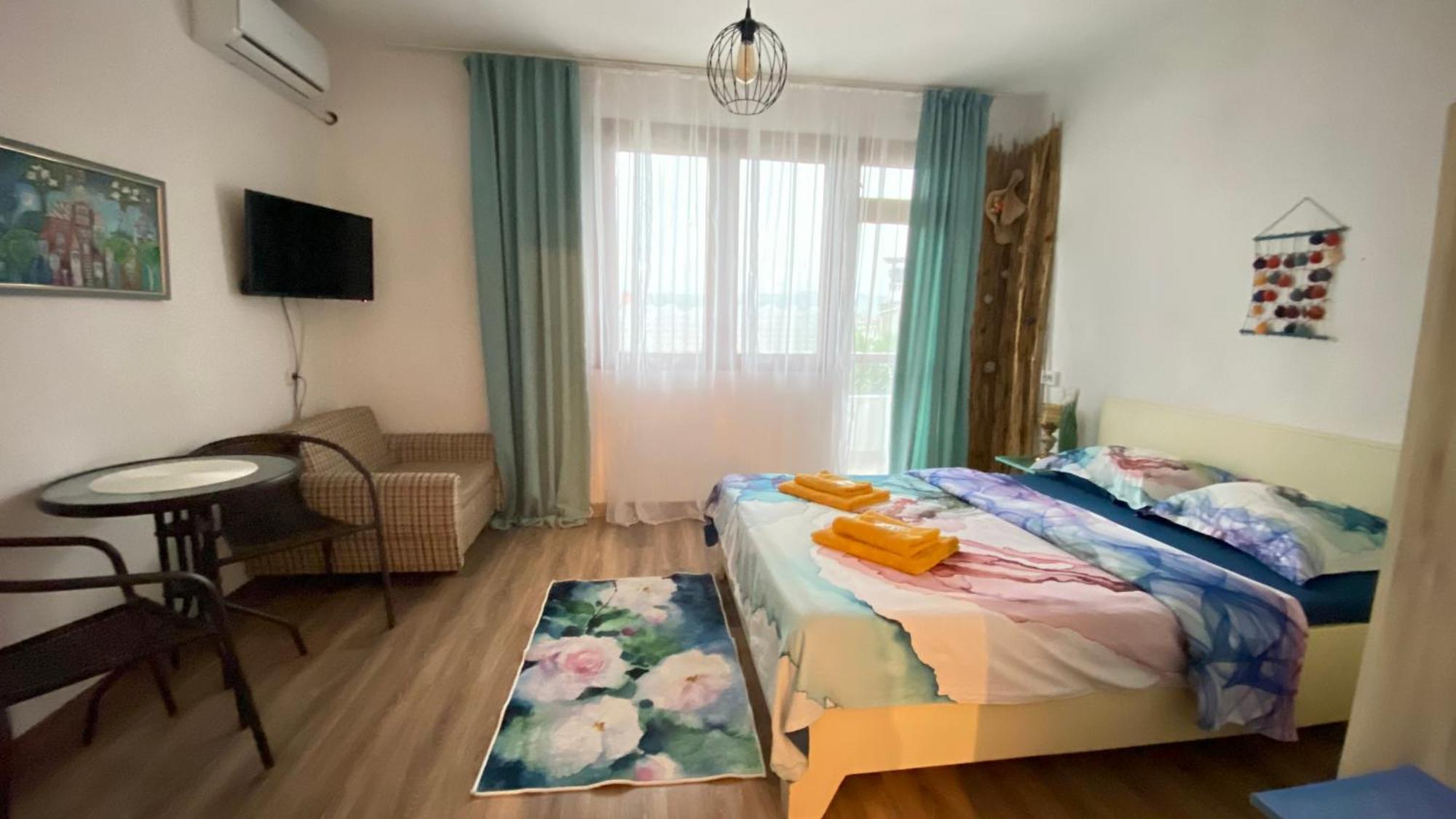Guest House Hei Taka Созополь Экстерьер фото
