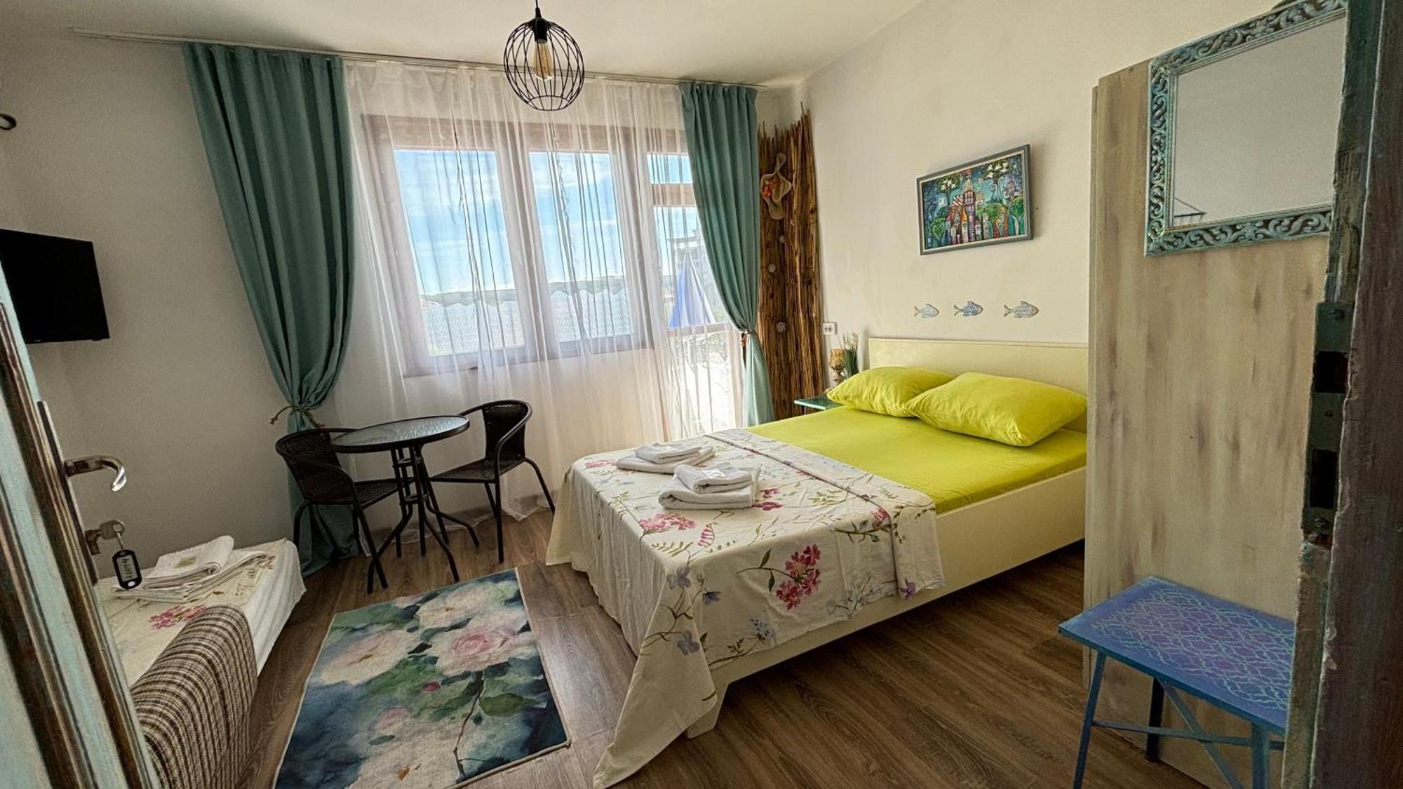 Guest House Hei Taka Созополь Экстерьер фото