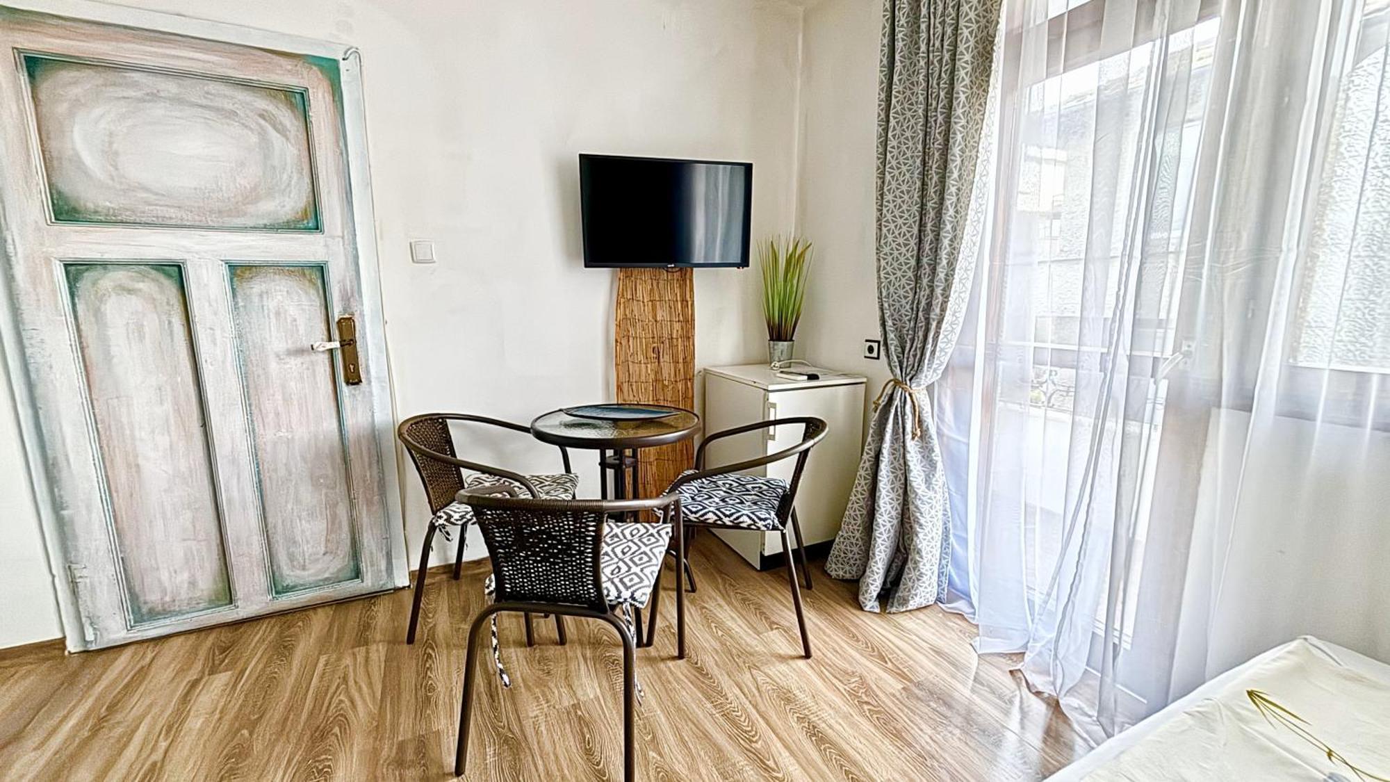 Guest House Hei Taka Созополь Экстерьер фото